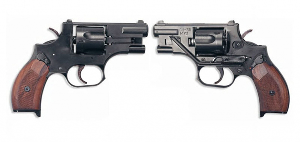 revolver-oc-38-5.jpg